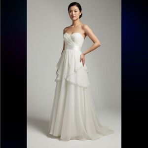 NEW Watters & Watters 8012B Size 8 Cream Wedding Gown (Dress)